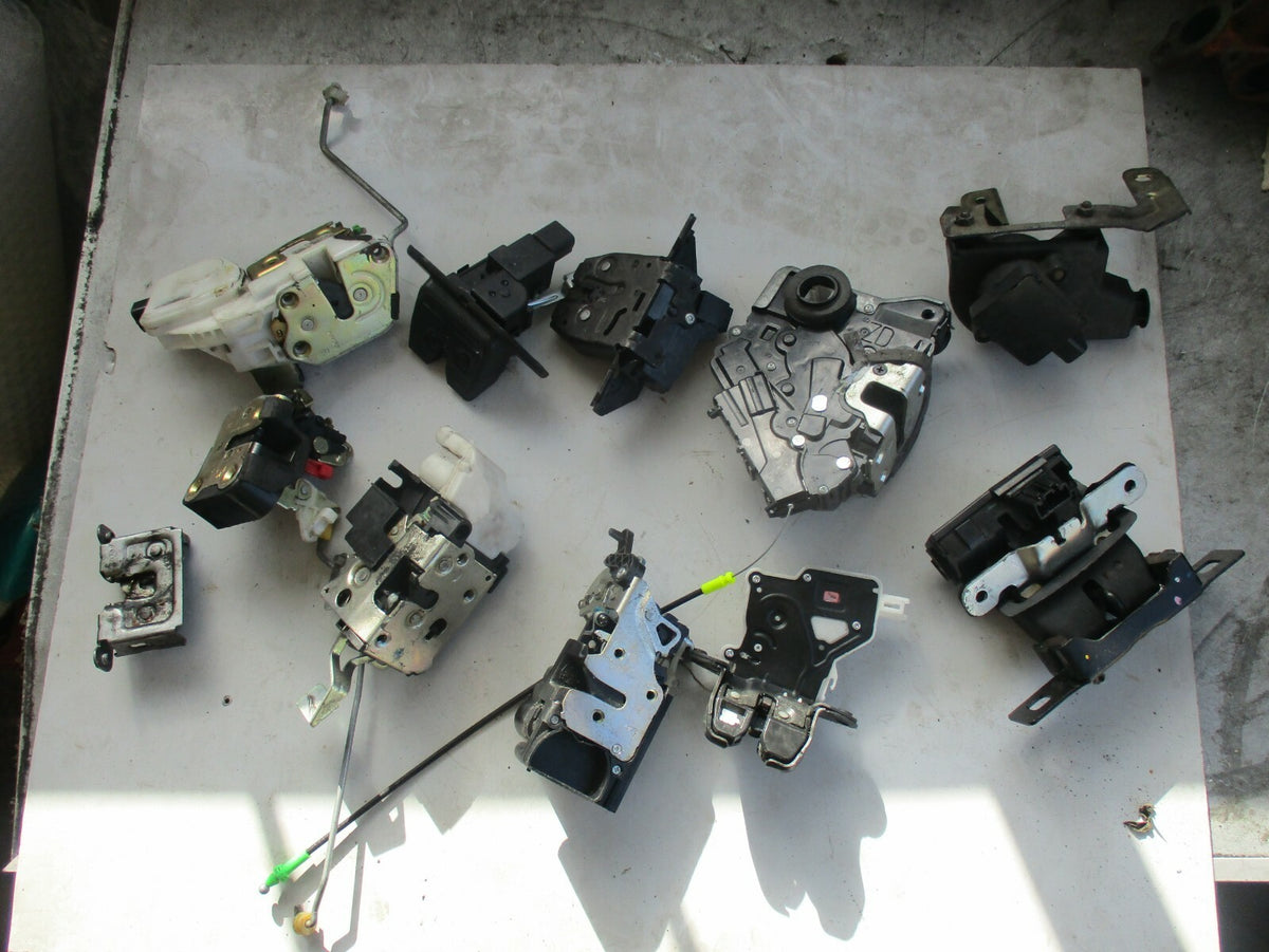 UNKNOWN CAR DOOR & BOOTLID TAILGATE LOCK MECHS JOB LOT