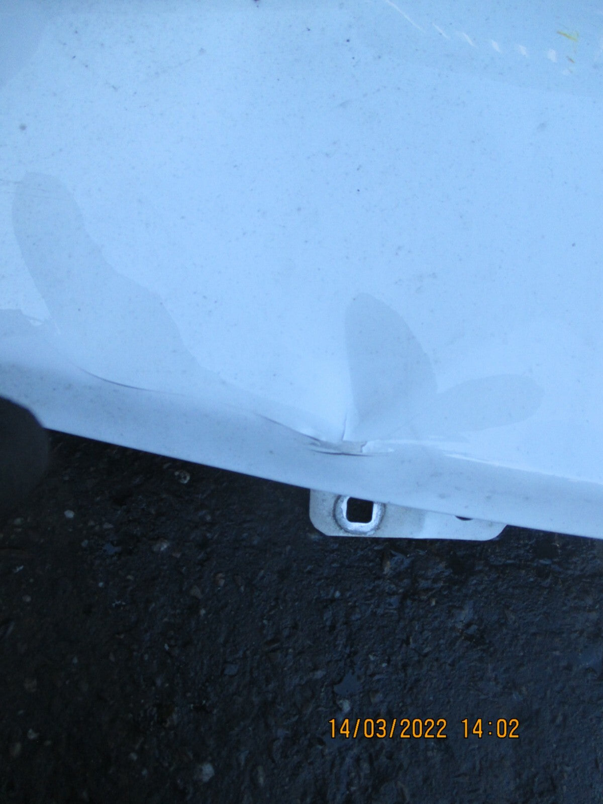 JAGUAR XE 2019 OS DRIVER SIDE WING PANEL WITH BADGE WHITE DAMAGED