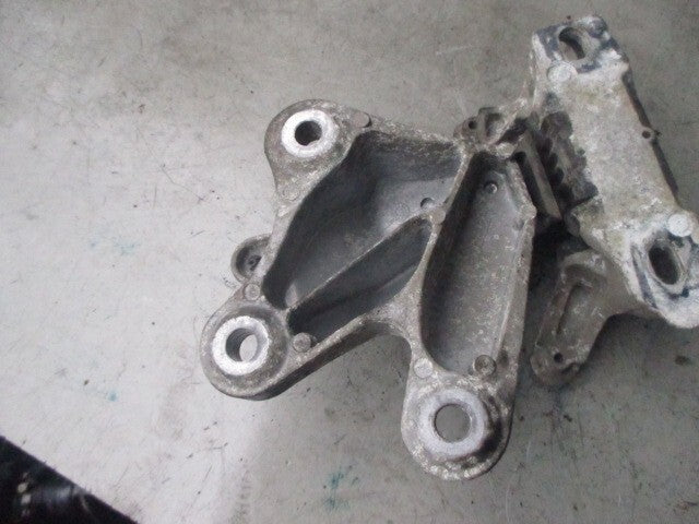 2017 FORD KA PLUS NS PASSENGER SIDE GEARBOX MOUNTING BRACKET E3B17M125AC
