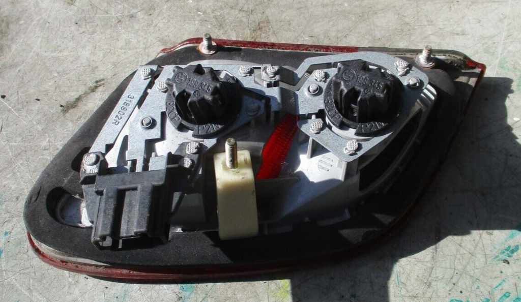 MERCEDES-BENZ E-CLASS W210 OSR DRIVER SIDE REAR TAIL LIGHT A2108204064