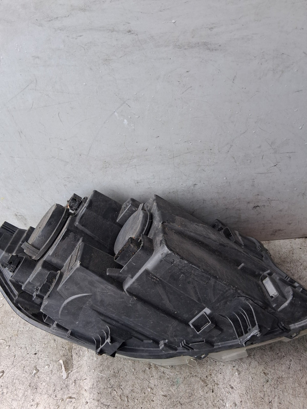 2024 MERCEDES BENZ SPRINTER NSF PASSENGER SIDE FRONT HEADLIGHT A9109060200