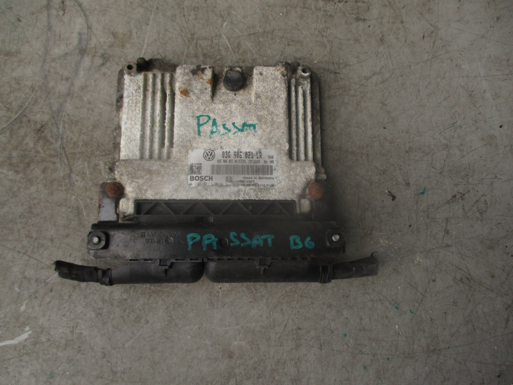2008 VOLKSWAGEN PASSAT B6 2.0 DIESEL ENGINE CONTROL UNIT ECU 03G906021LR