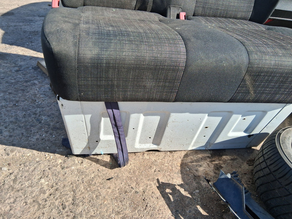 2016 MERCEDES SPRINTER W906 NSF PASSENGER SIDE FRONT SEAT WITH BASE