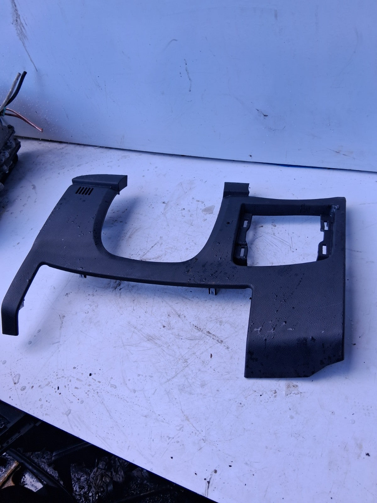 2019 FORD GALAXY MK4 BOOTLID REAR TAILGATE LOWER HANDLE COVER M2BU425A34A