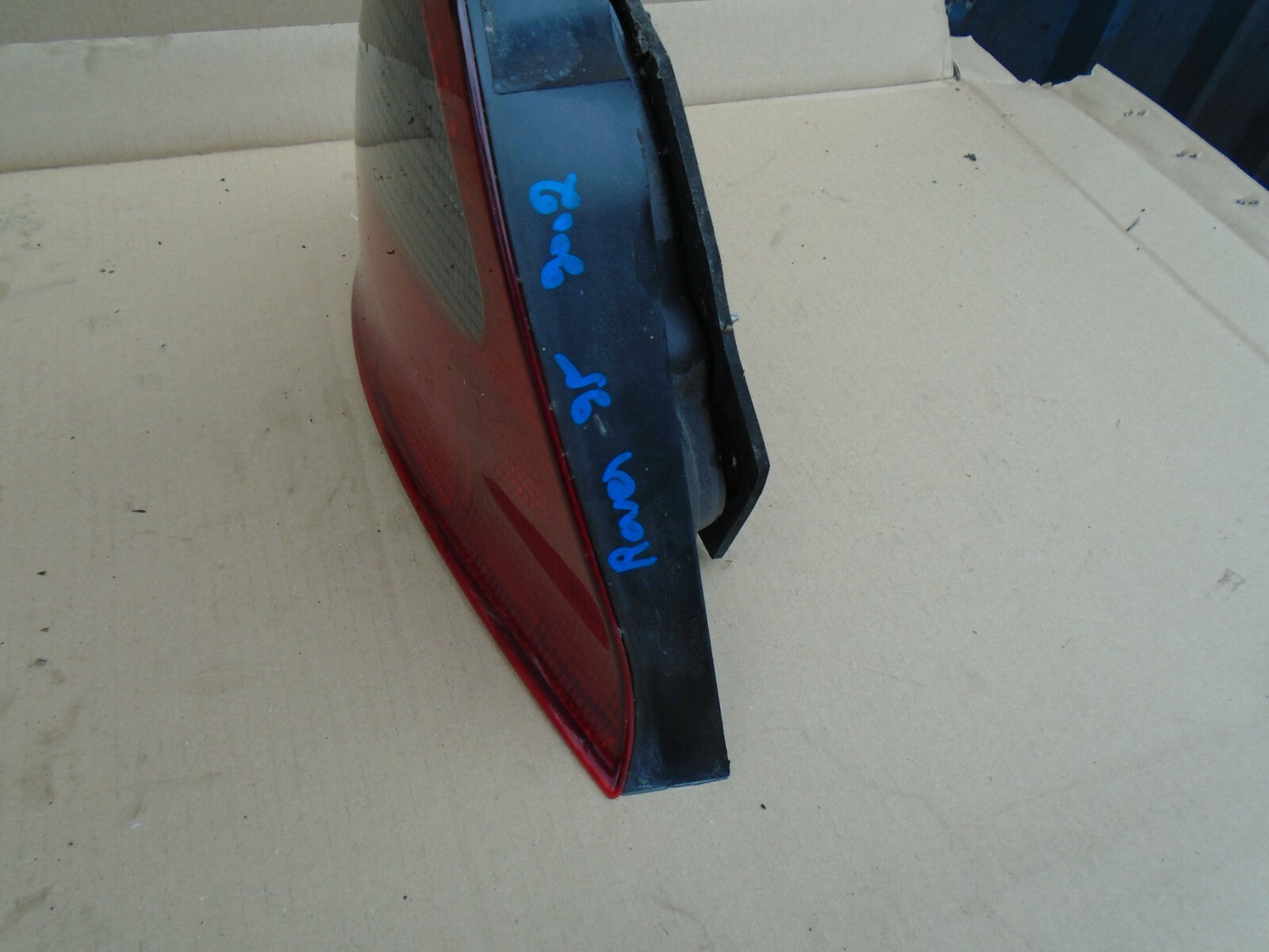 ROVER 25 2003 HATCHBACK NSR PASSENGER SIDE REAR BRAKE TAIL LIGHT CLUSTER UNIT