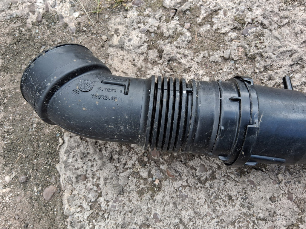 2024 VAUXHALL MOKKA B MK2 1.2 PETROL AIR INTAKE PIPE HOSE PIPE 9833016780