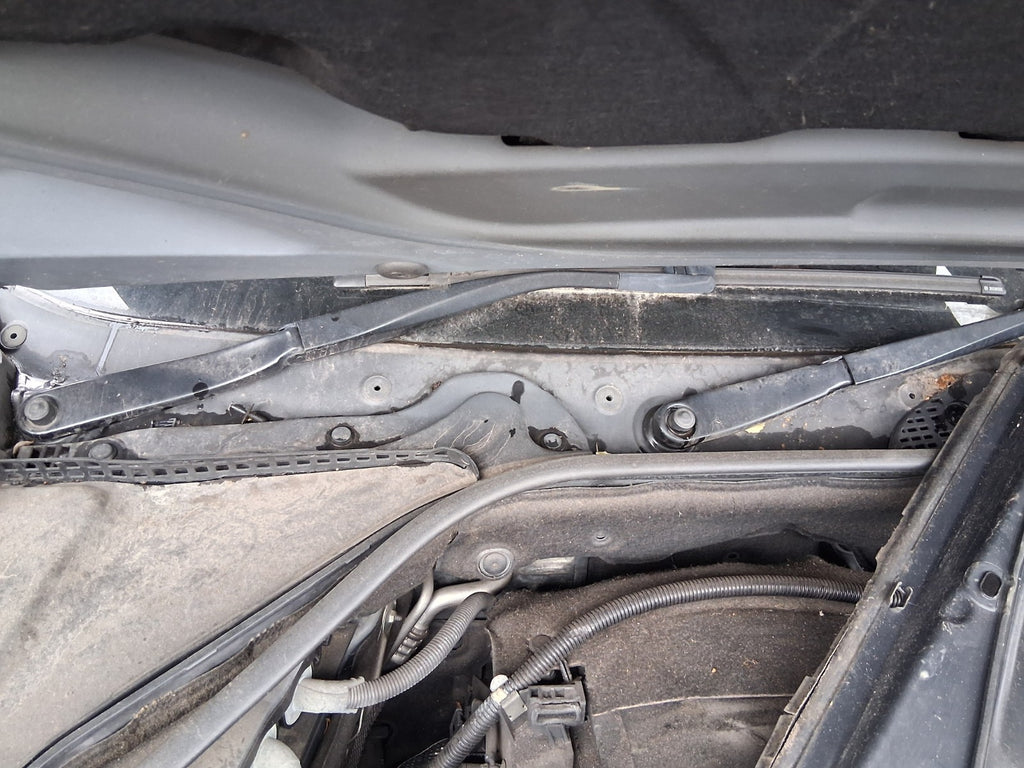 2010 BMW 5 SERIES F10 M SPORT 2.0 DIESEL FRONT WINDSCREEN WIPER MOTOR & LINKAGE