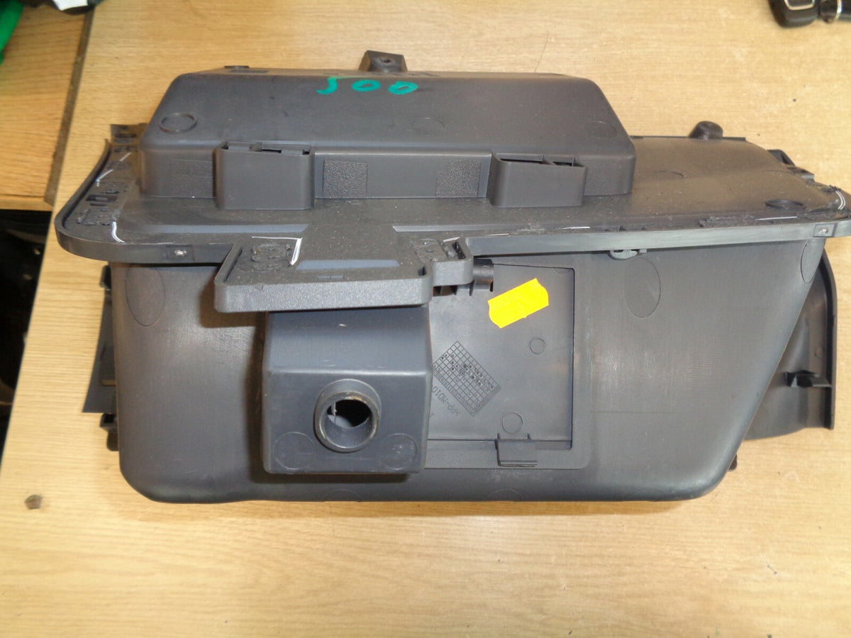 FIAT 500 MK1 2012 NS PASSENGER SIDE GLOVE BOX 735446265