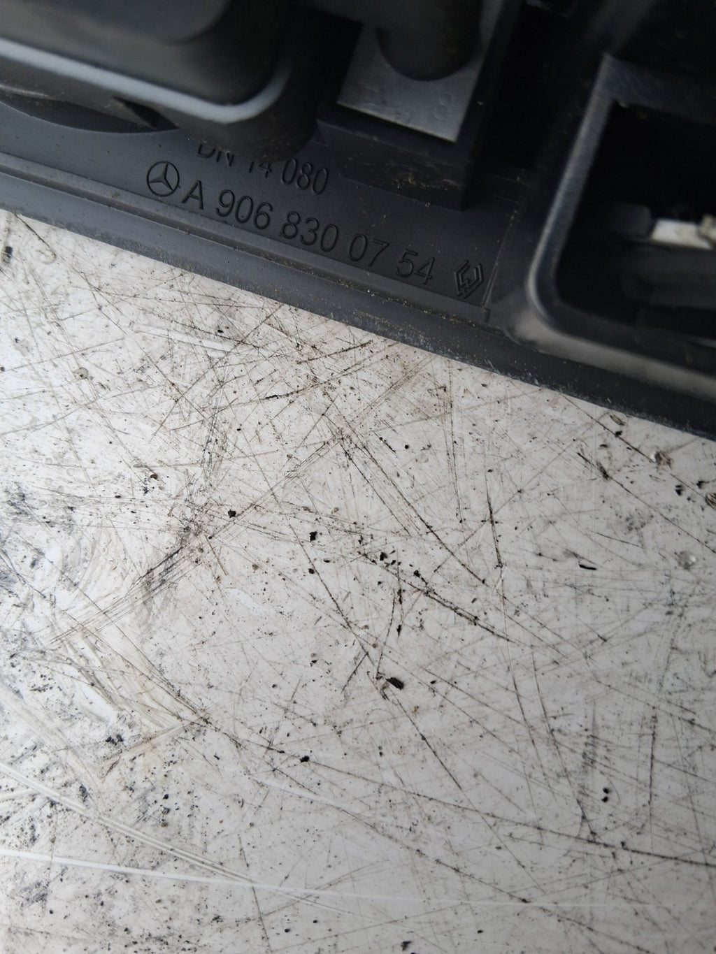2020 MERCEDES BENZ SPRINTER OSF DRIVER SIDER SIDE VENT & SWITCHES A9068300754