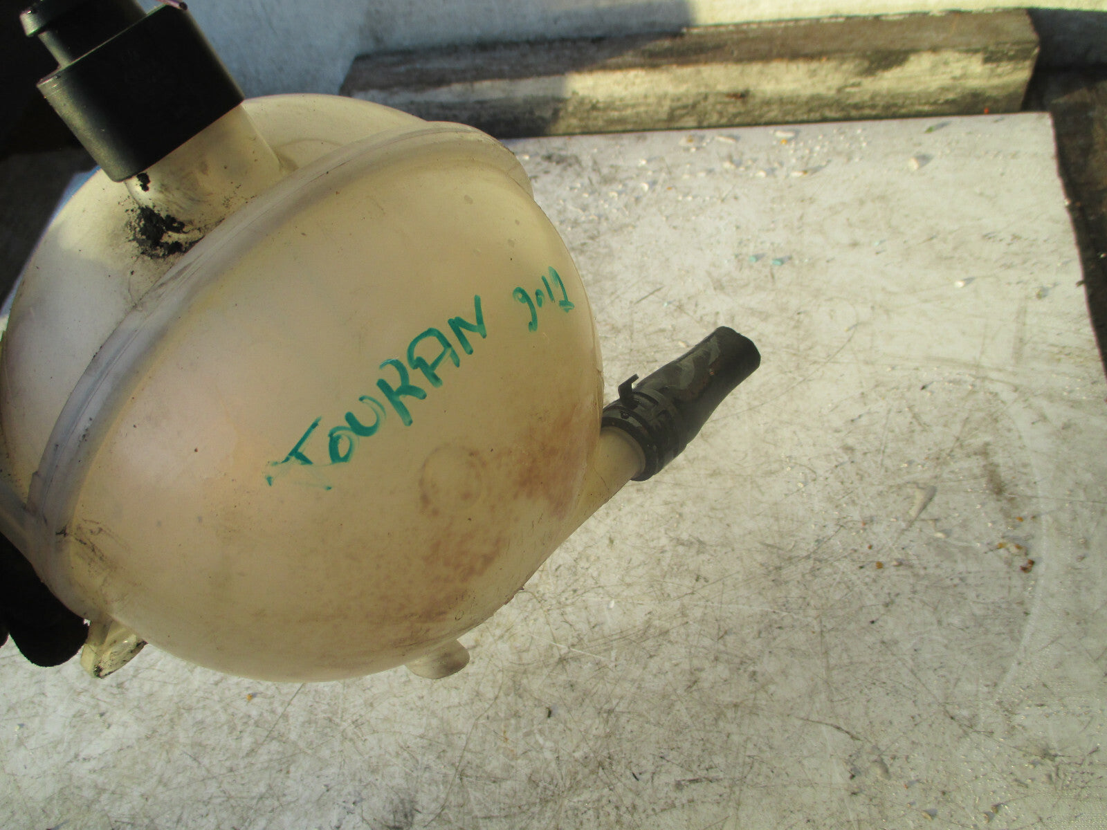 VW VOLKSWAGEN TOURAN 2012 COOLANT EXPANSION TANK BOTTLE