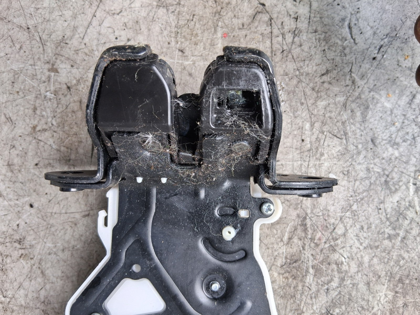 2020 NISSAN QASHQAI J11 MK2 TAILGATE BOOTLID LOCK HATCH MECHANISM