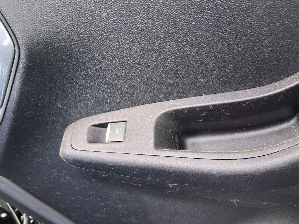 2024 FORD PUMA ST LINE OSR DRIVER SIDE REAR RIGHT WINDOW CONTROL SWITCH