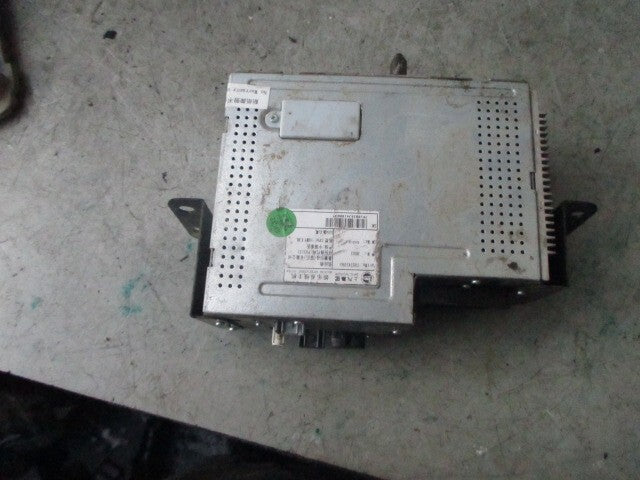 2020 LDV SAIC V80 2.5 DIESEL 6 RADIO HEAD UNIT C00141093
