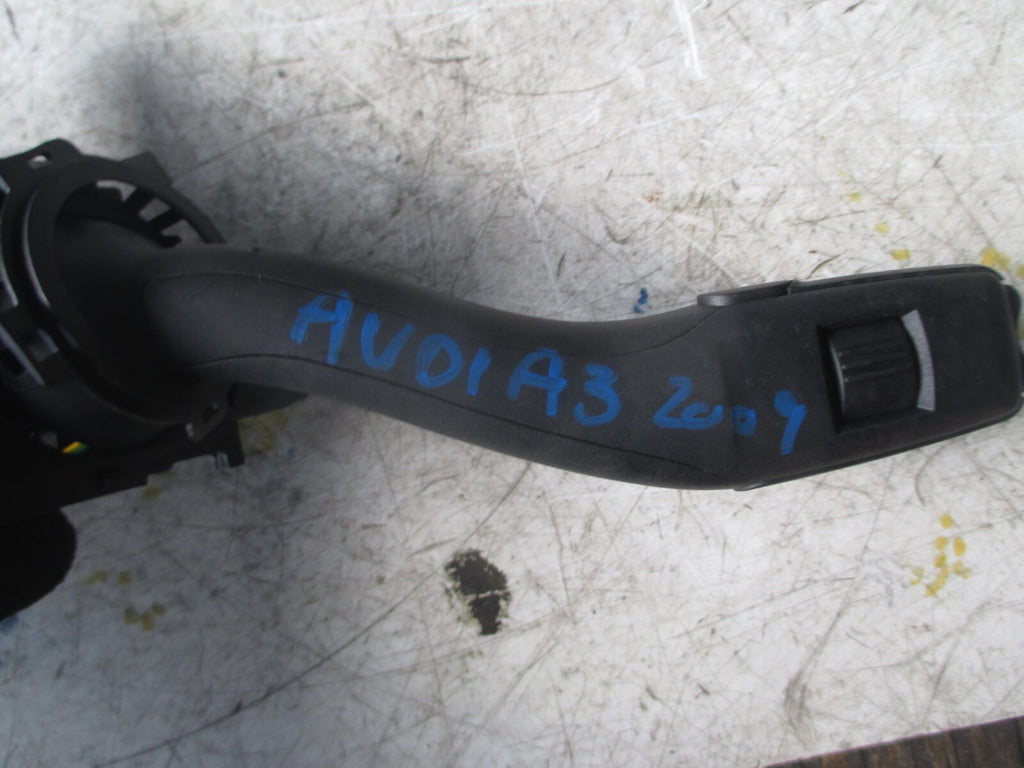 AUDI A3 8P 2009 WIPER STALK SWITCH CONTROL 8P0953519E