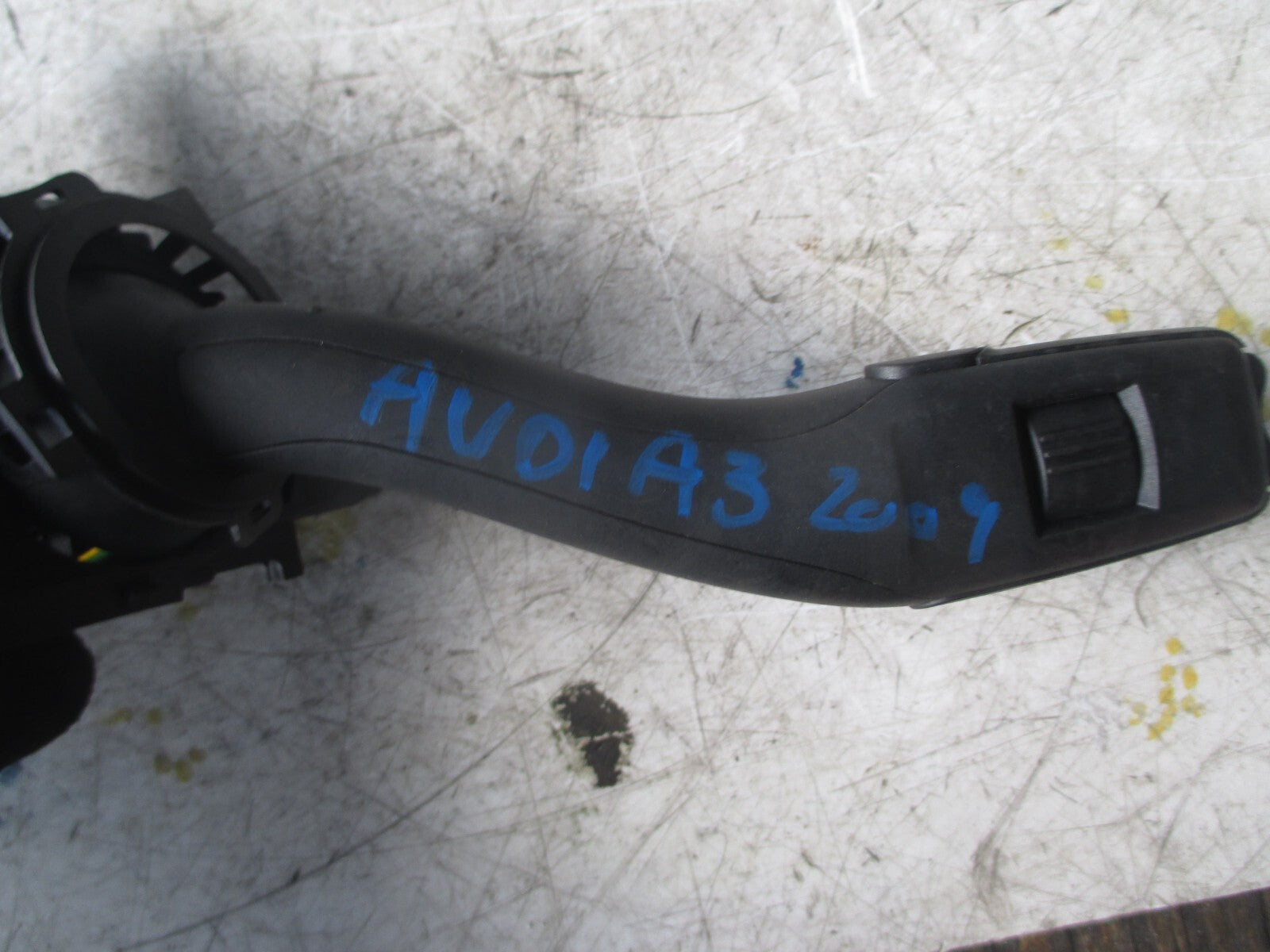 AUDI A3 8P 2009 WIPER STALK SWITCH CONTROL 8P0953519E