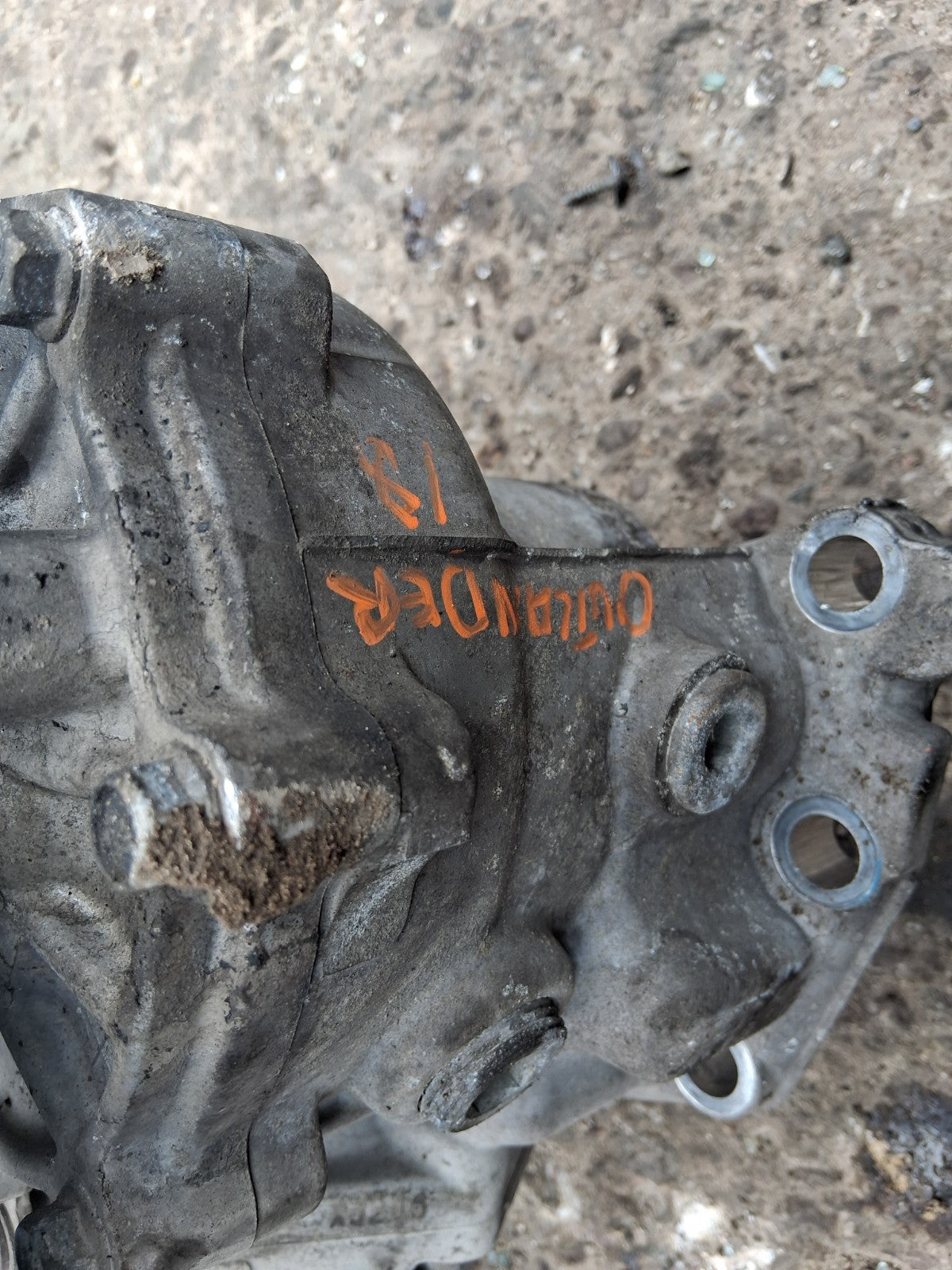 2018 MITSUBISHI OUTLANDER MK3 2.3 DIESEL AUTO FRONT DIFF DIFFERENTIAL 067038