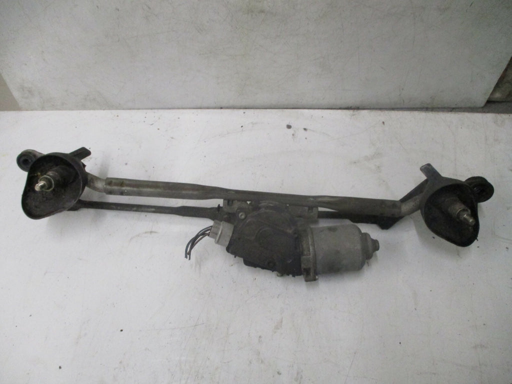 DODGE CALIBER SXT 2008 FRONT WINDSCREEN WIPER MOTOR LINKAGE ARMS 05303783AD