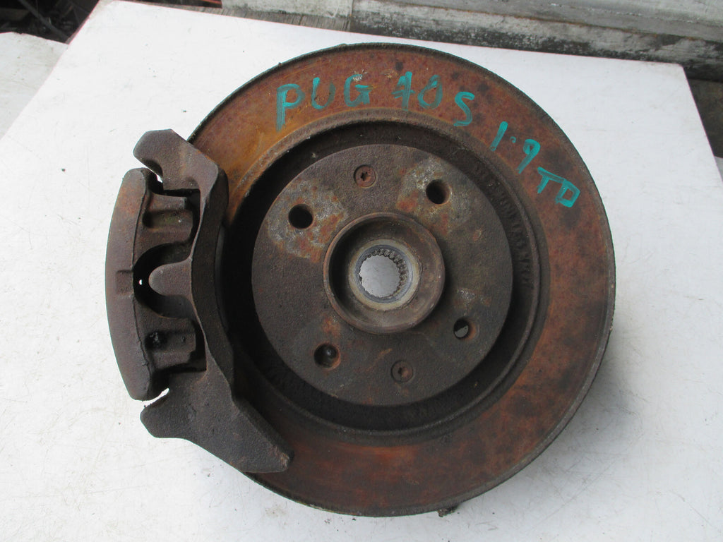 PEUGEOT 405 1997 1.9 TDI NSF PASSENGER FRONT BRAKE CALIPER HUB SHOCK SPRING