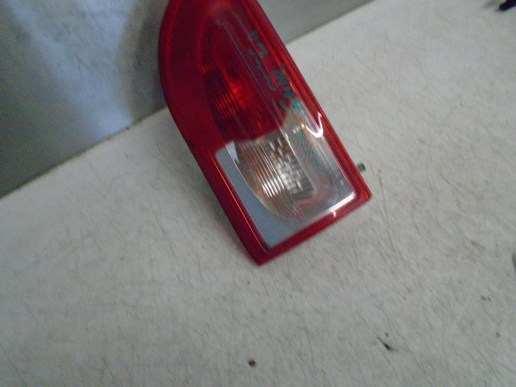 VAUXHALL INSIGNIA MK1 2011 ESTATE NSR PASSENGER REAR INNER TAIL LIGHT 13226854
