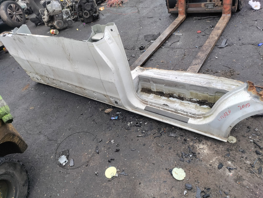 VAUXHALL VIVARO B MK2 TRAFIC 2015 OSR DRIVER SIDE REAR SILL QUARTER PANEL WHITE