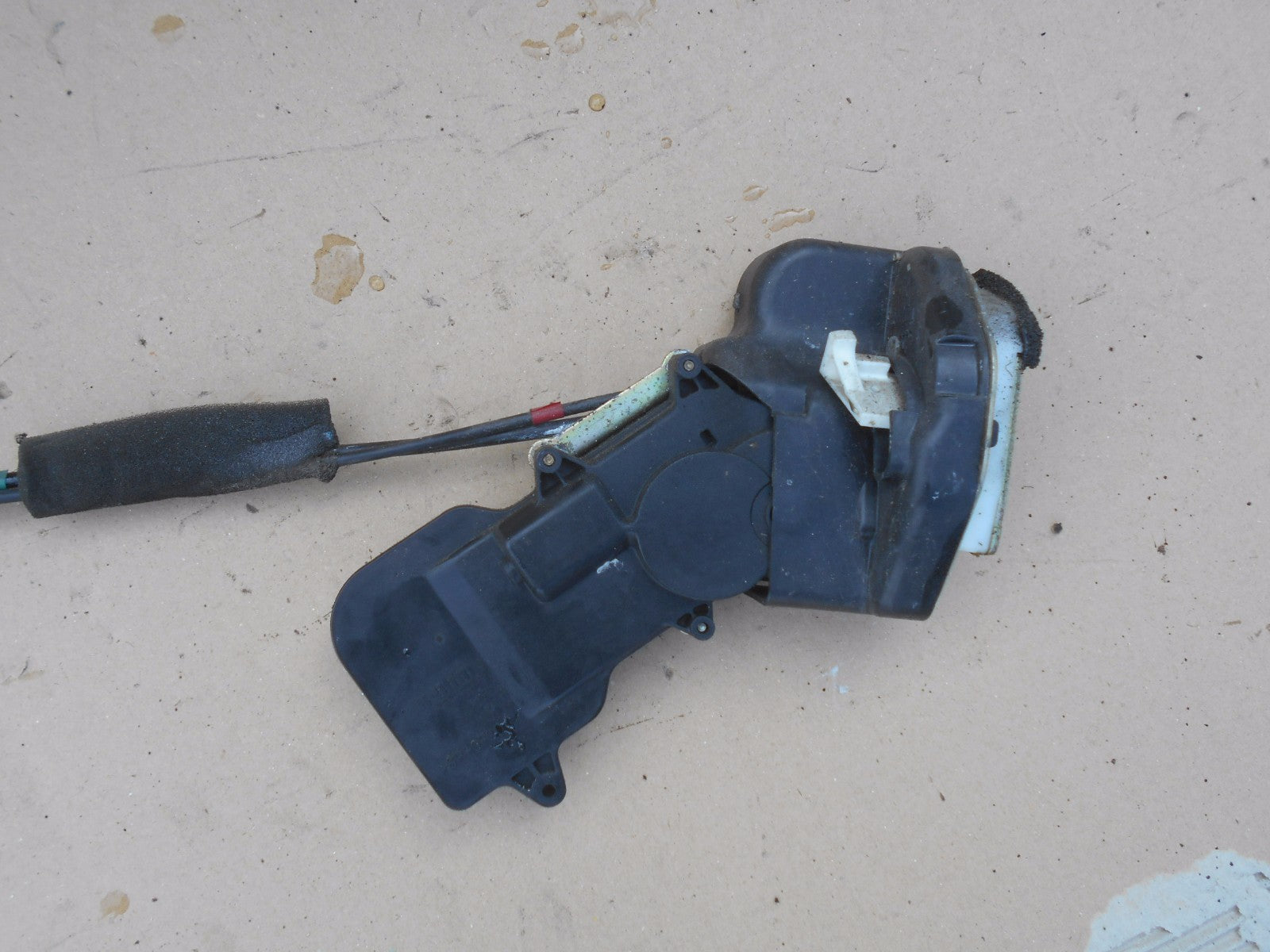 MAZDA 6 GG 2003 NSR PASSENGER SIDE REAR DOOR LOCK MECH MECHANISM