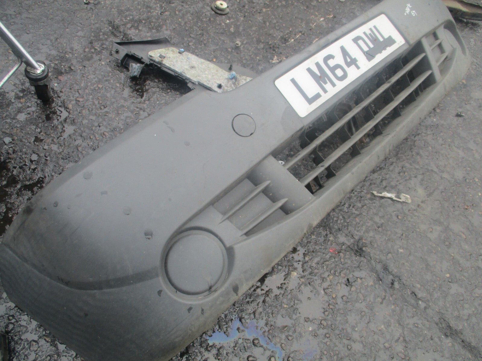 2014 RENAULT TRAFIC VIVARO MK1 FRONT BUMPER PLASTIC