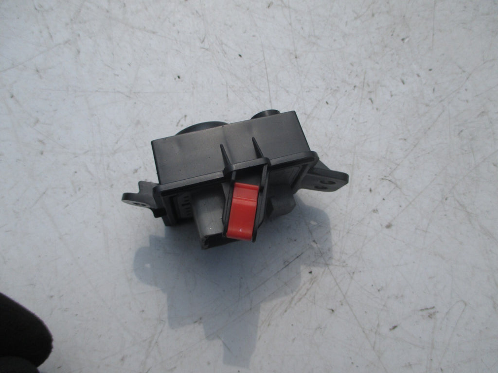 HONDA JAZZ 2015 POWER FOLDING WING MIRROR L & R SWITCH BUTTON M33212