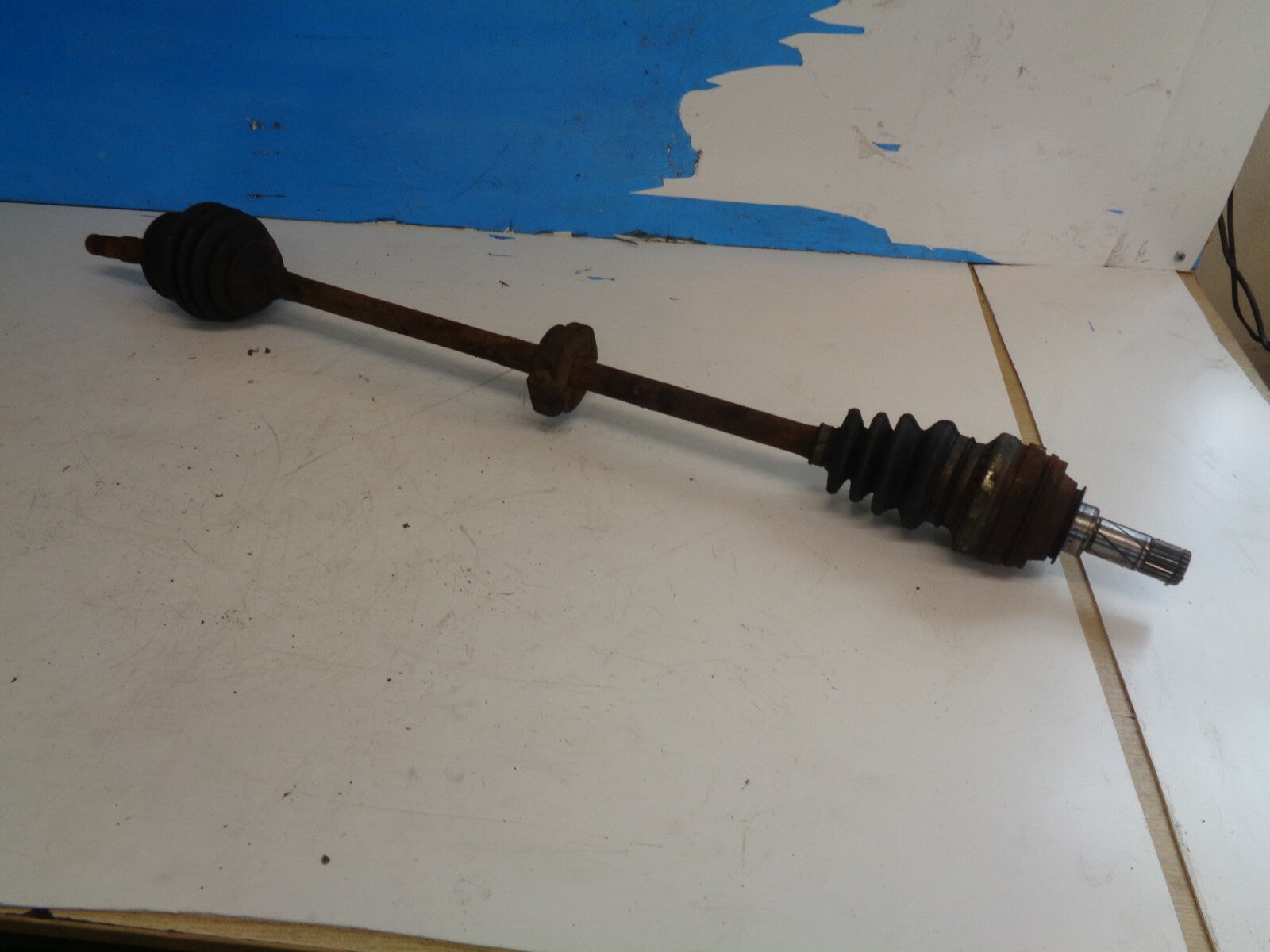 VAUXHALL ASTRA F MK3 1.6 OSF DRIVER SIDE FRONT DRIVESHAFT
