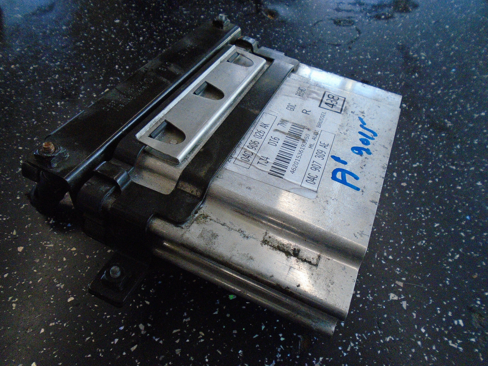 AUDI A1 8X 2015 1.0 PETROL ECU ENGINE CONTROL MODULE 04C906026AK