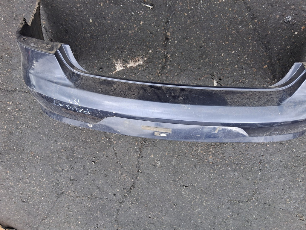 2014 VW VOLKSWAGEN PASSAT B7 SALOON COMPLETE REAR BUMPER BLUE