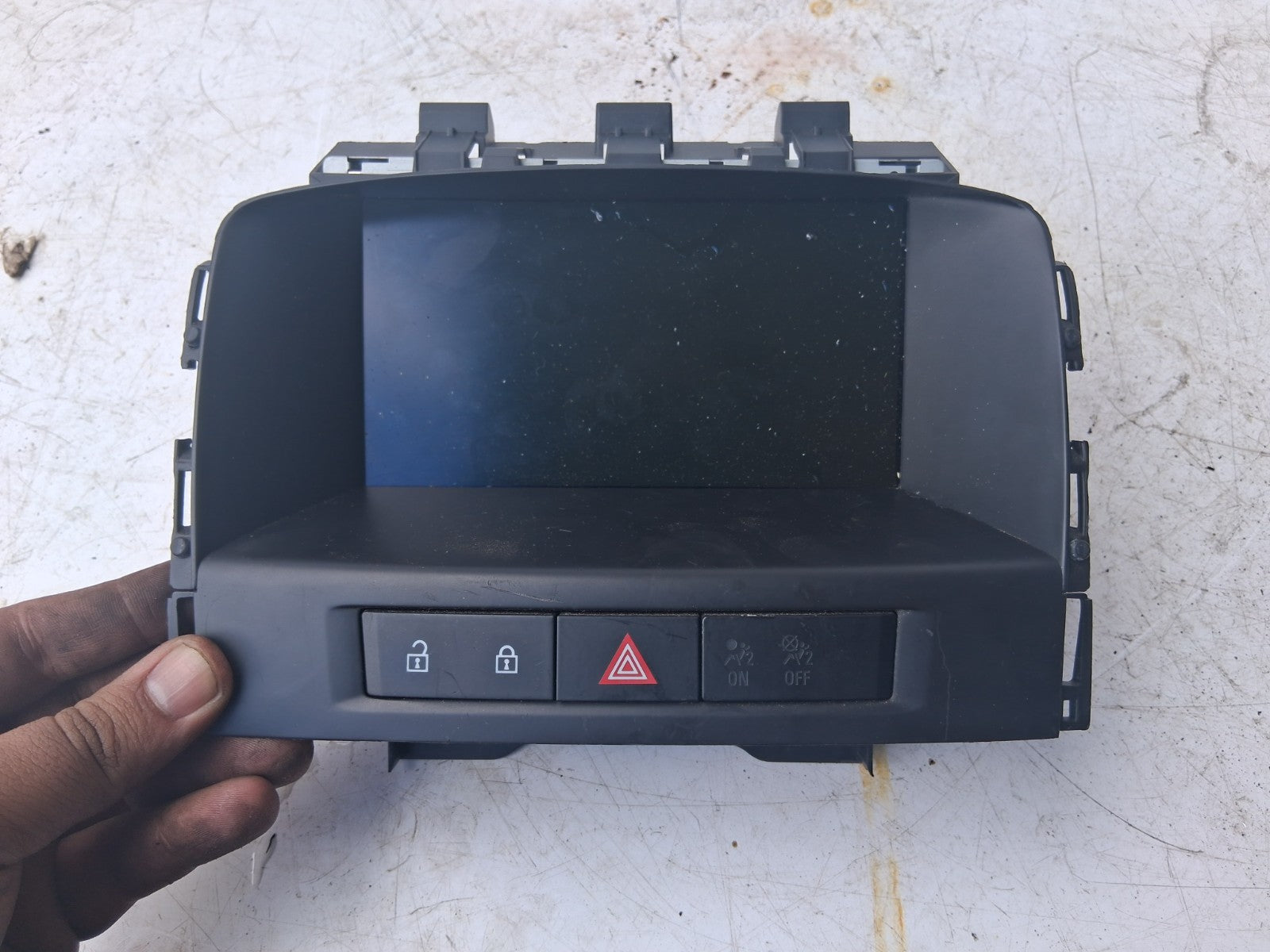 2013 VAUXHALL ASTRA J LCD SCREEN DISPLAY HEAD UNIT 95196687