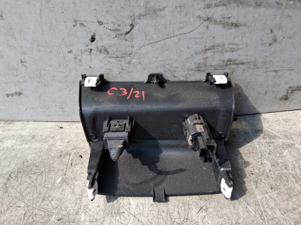 2021 CITROEN C3 MK3 POWER OUTLET SOCKET & TRIM COVER PANEL 9829485677