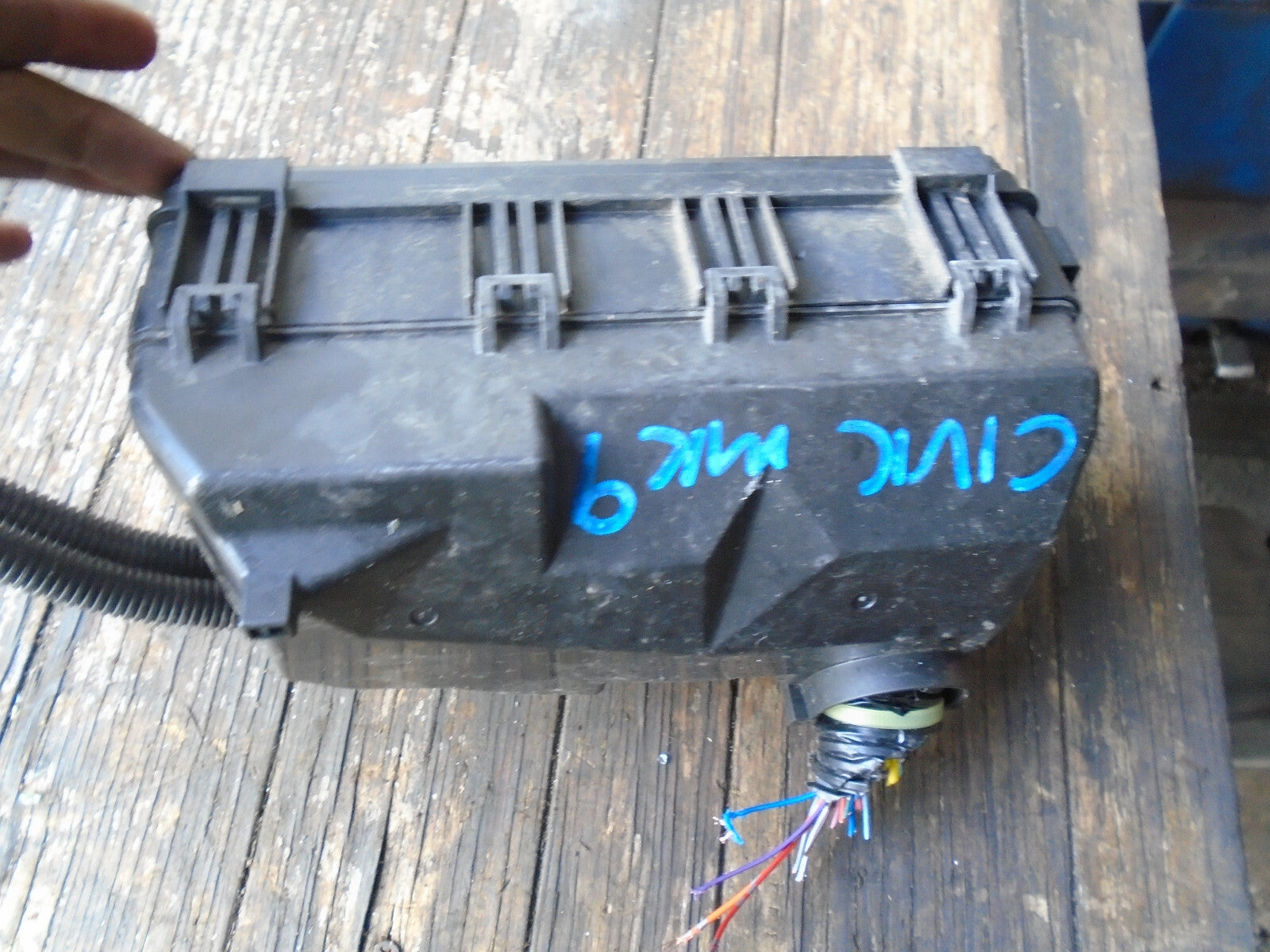 HONDA CIVIC MK9 2015 UNDER BONNET FUSE BOX ASSEMBLY TV1E010E0