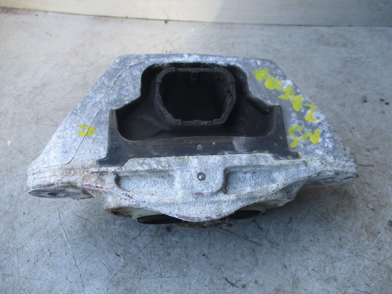 2016 VAUXHALL ZAFIRA C 1.4 PETROL OS DRIVER SIDE ENGINE MOUNT 13248549