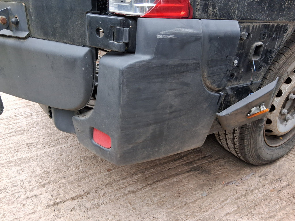 2021 NISSAN NV400 MK1 OSR DRIVER SIDE REAR RIGHT BUMPER CORNER BLACK