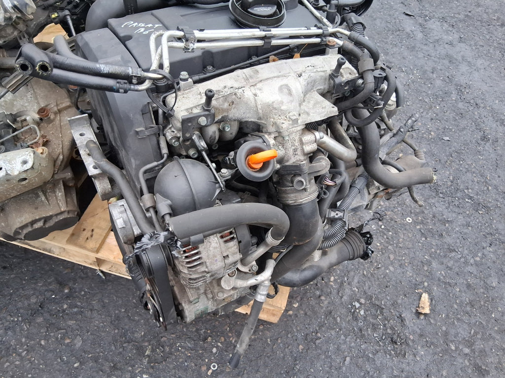 2006 VW VOLKSWAGEN PASSAT B6 2.0 DIESEL COMPLETE ENGINE WITH INJECTORS BKP