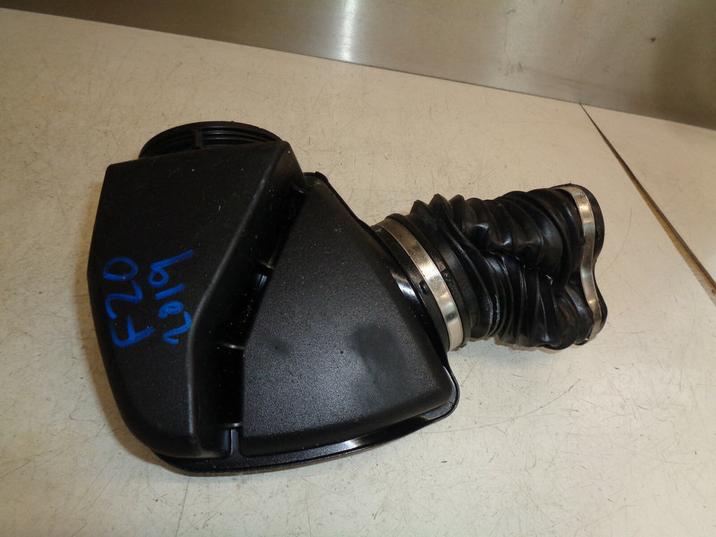 BMW 1 SERIES F20 2019 2.0 PETROL AIR INTAKE HOSE PIPE 70604496