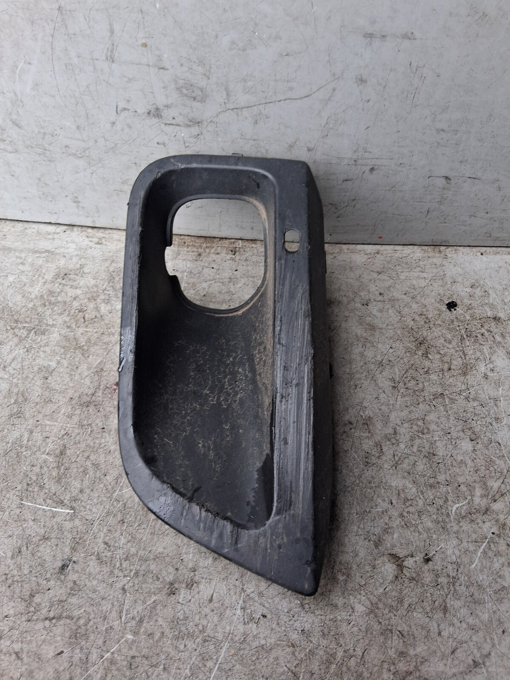 2021 CITROEN BERLINGO NSF PASSENGER SIDE FRONT BUMPER FOG LIGHT TRIM 9816770980