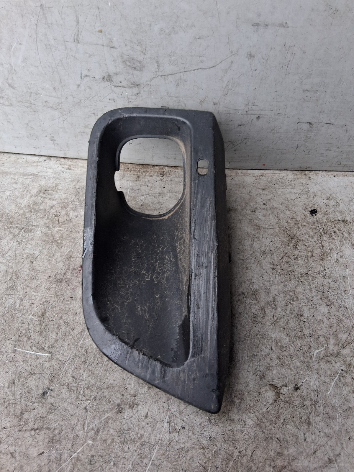 2021 CITROEN BERLINGO NSF PASSENGER SIDE FRONT BUMPER FOG LIGHT TRIM 9816770980