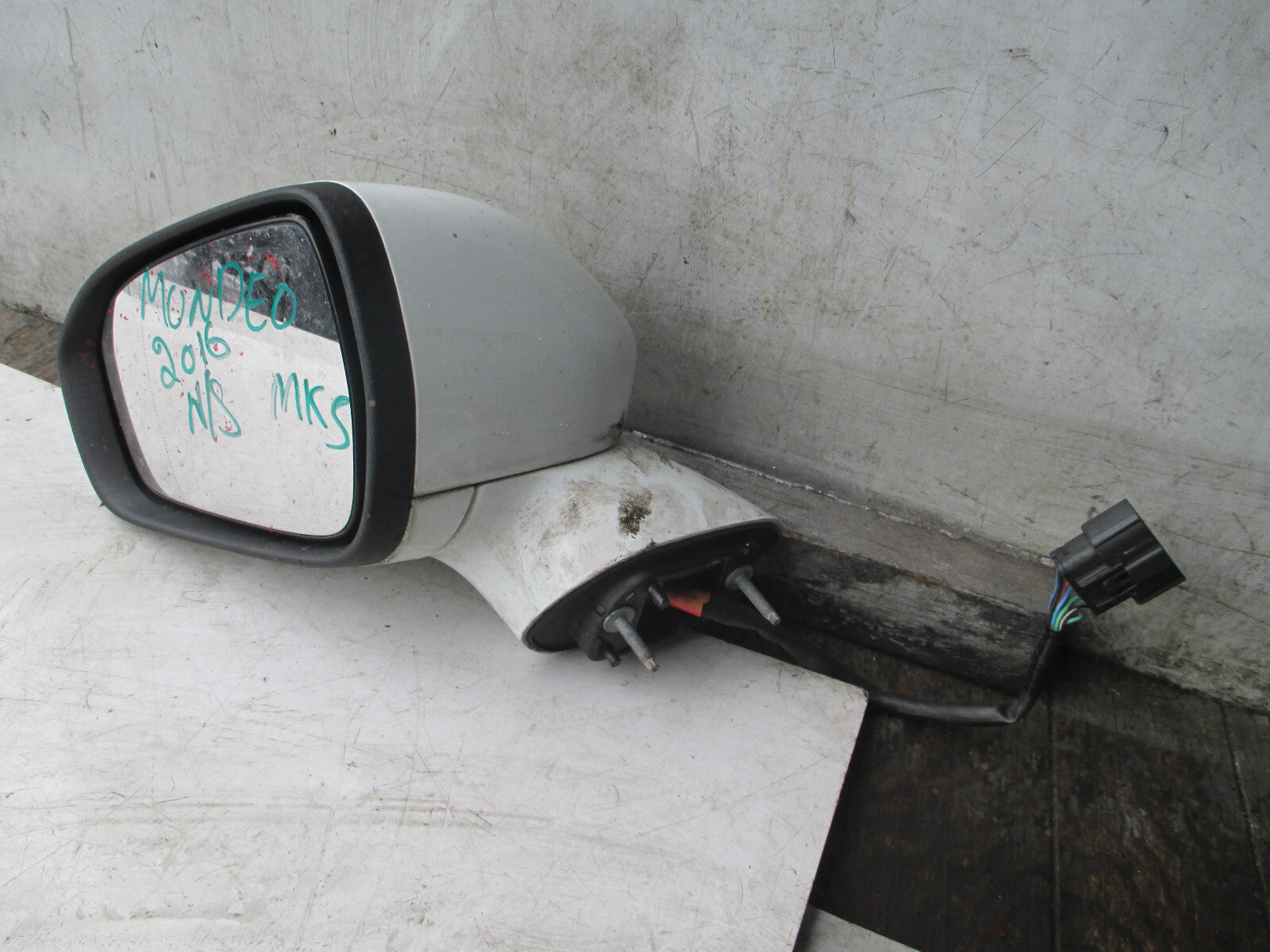 FORD MONDEO MK5 2015 TITANIUM NS PASSENGER ELECTRIC DOOR WING MIRROR WHITE FD