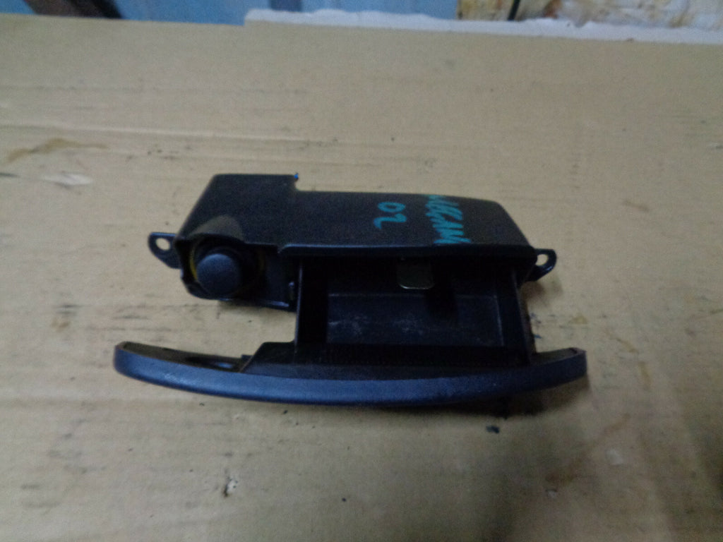 RENAULT MEGANE 2000 12V SOCKET LIGHTER ASH TRAY CUBBY COMPARTMENT 7700426757
