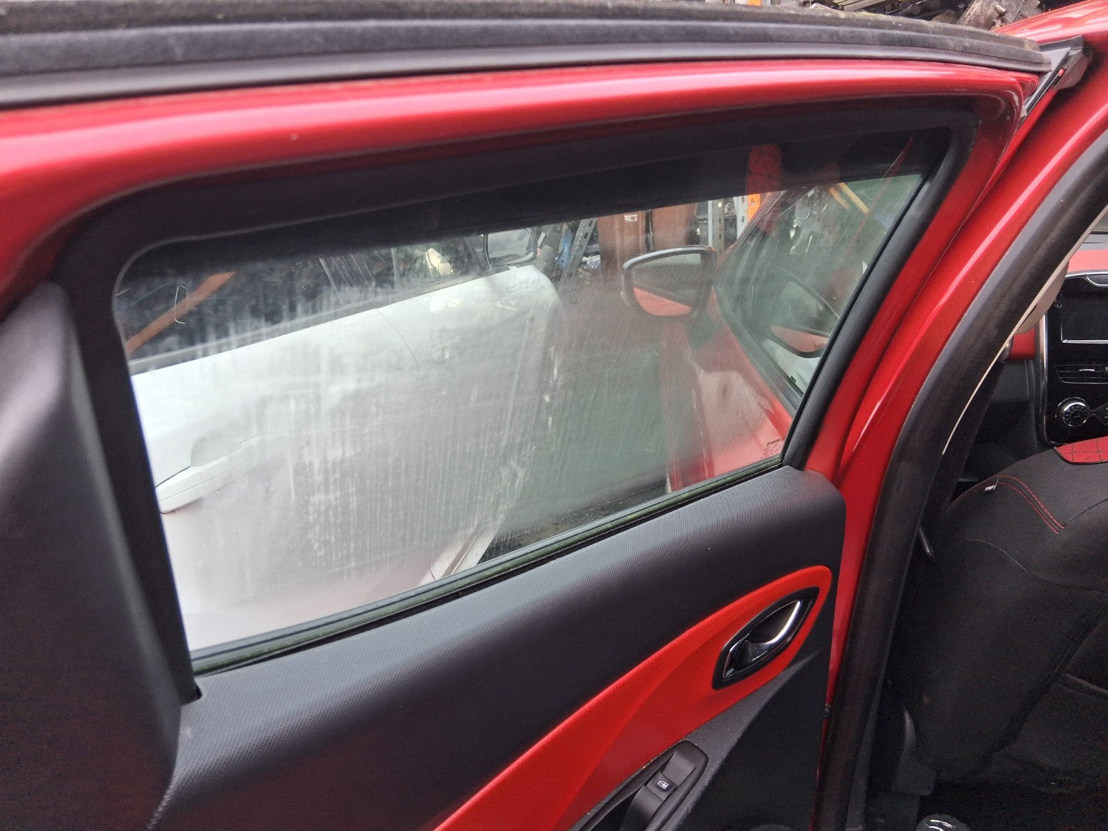 2013 RENAULT CLIO X98 MK4 NSR PASSENGER SIDE REAR LEFT WINDOW GLASS