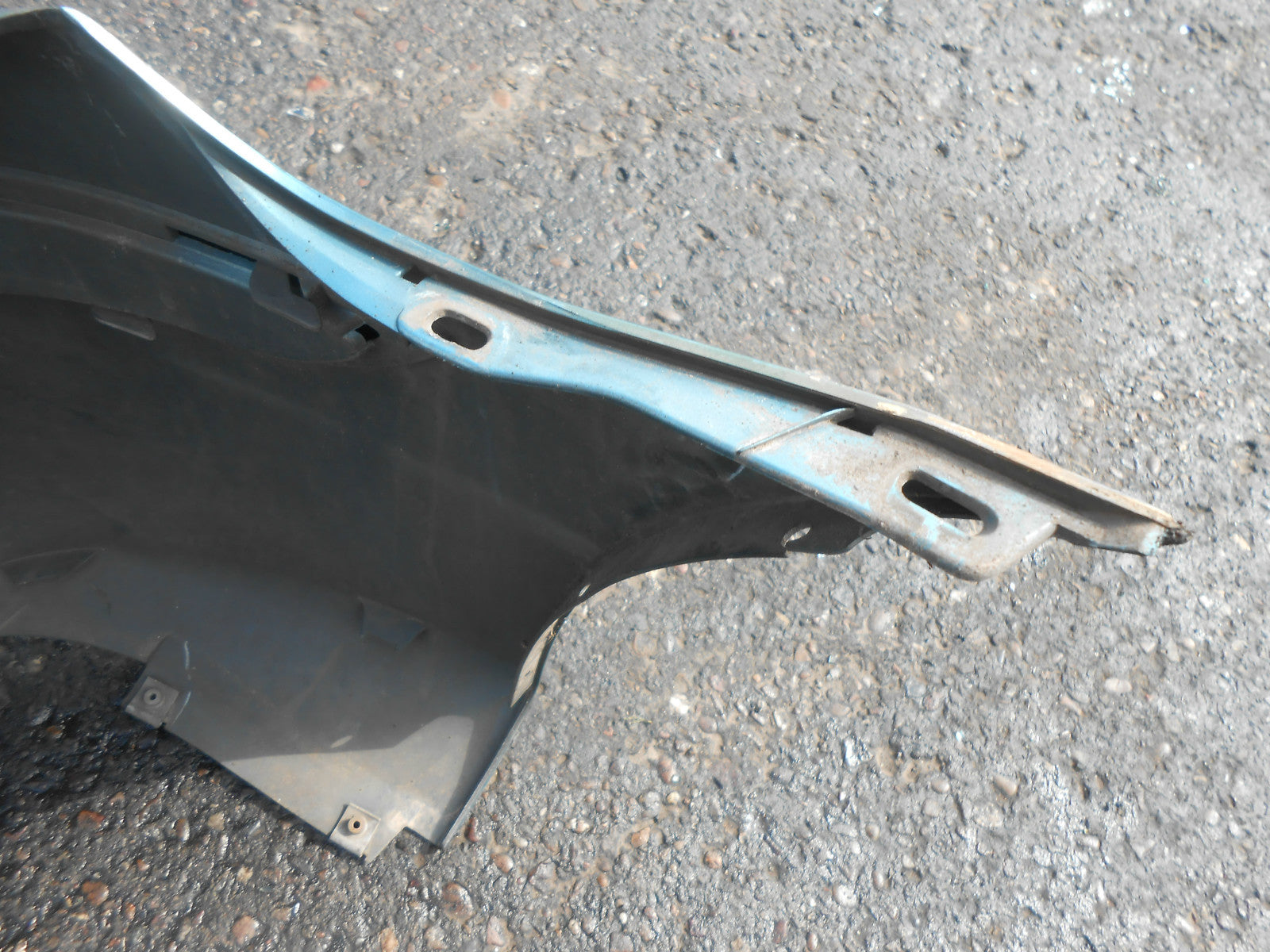 MAZDA PREMACY 1999 COMPLETE FRONT BUMPER GRILL GRILLS STRIP GREEN