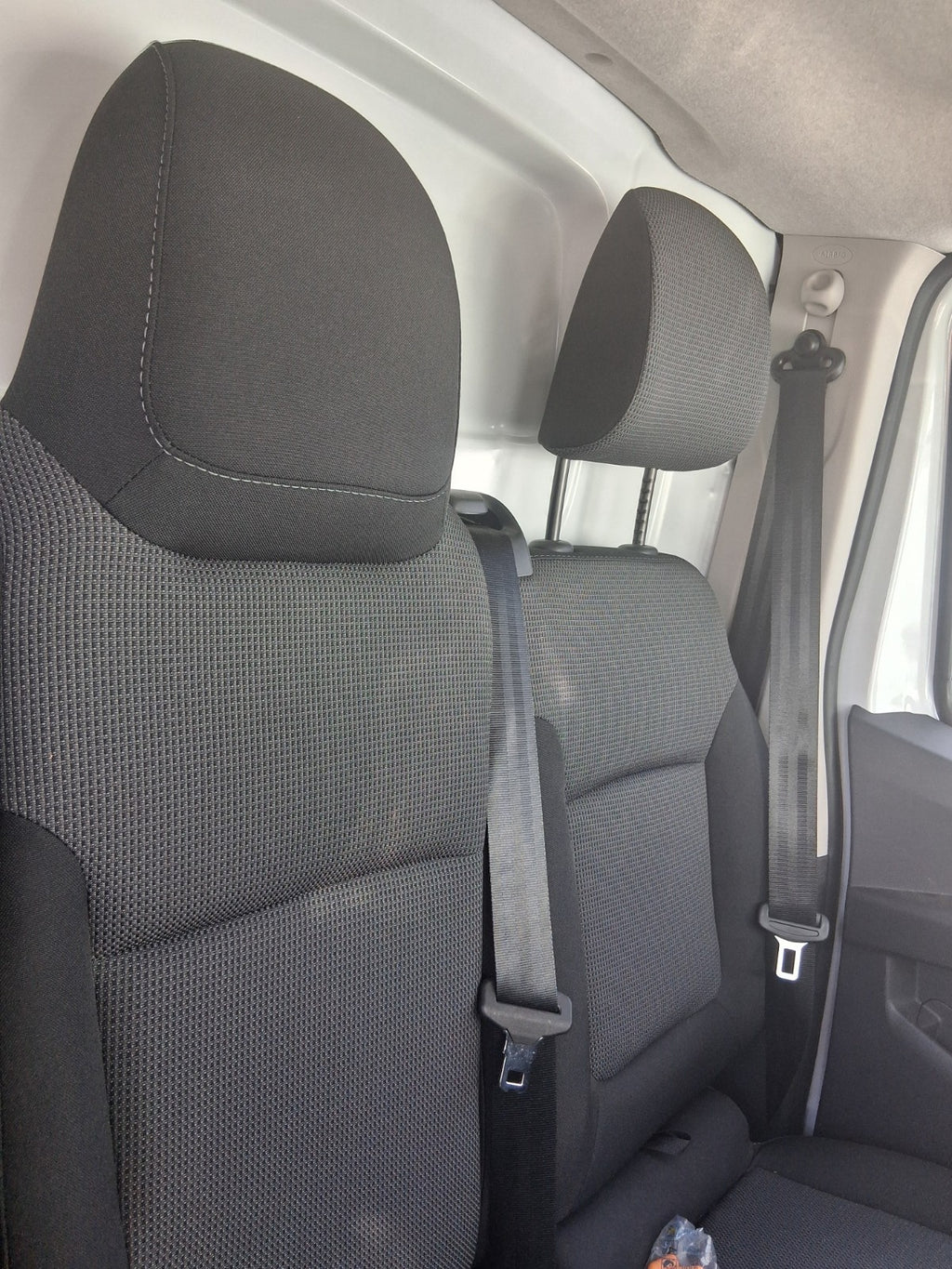 2025 RENAULT TRAFIC X82 MK3 NSF PASSENGER SIDE FRONT LEFT FABRIC COMPLETE SEAT