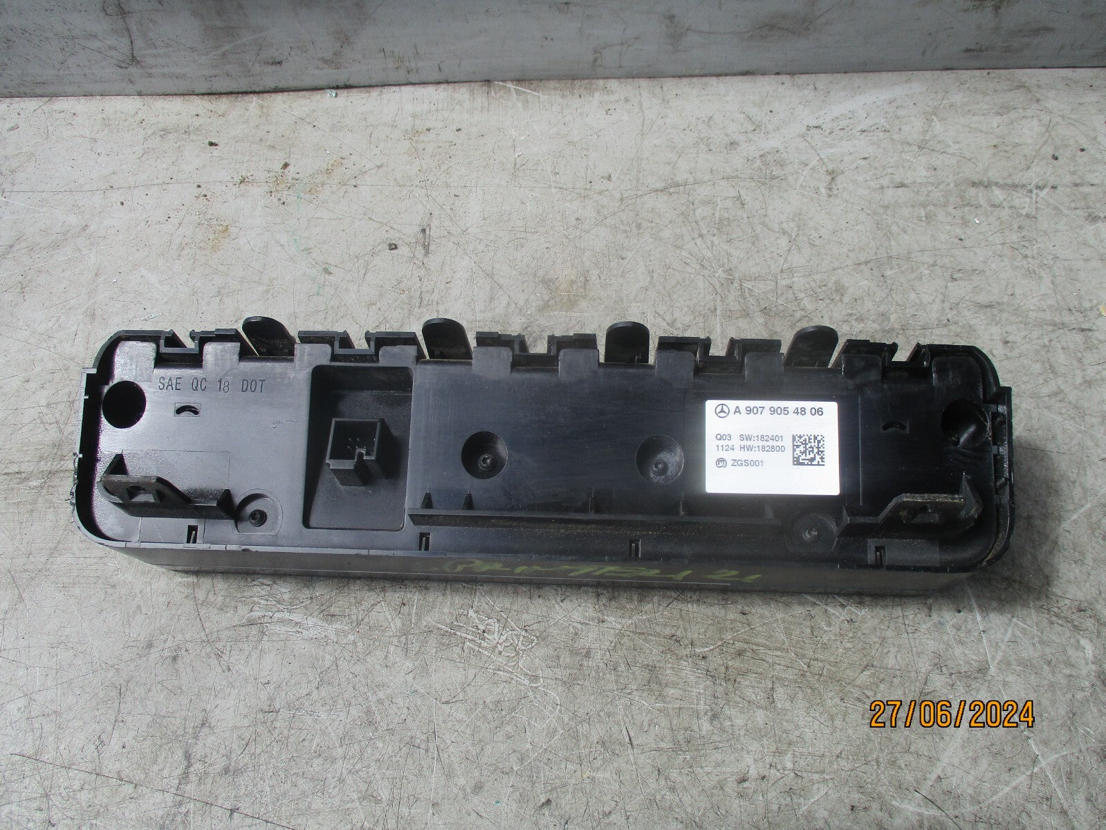 2021 MERCEDES SPRINTER W907 AIR CON HEATER CONTROL PANEL A9079054806