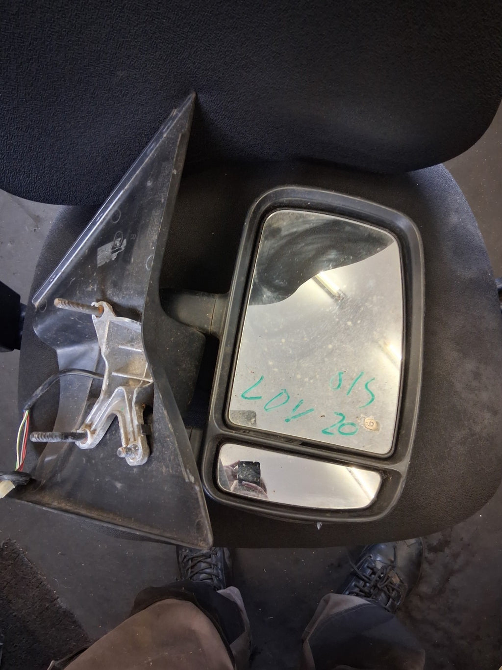 2020 SAIC LDV V80 OSF DRIVER SIDE FRONT RIGHT WING MIRROR