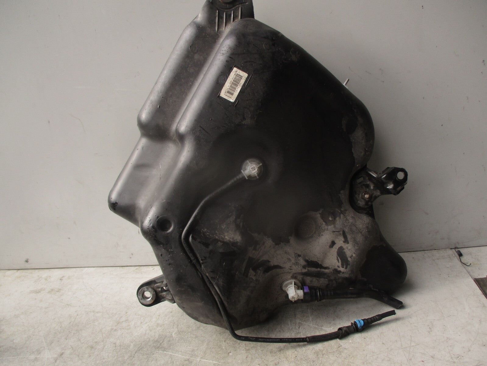 2002 AUDI A6 C7 4G 2.0 DIESEL ADBLUE TANK 4G0131877