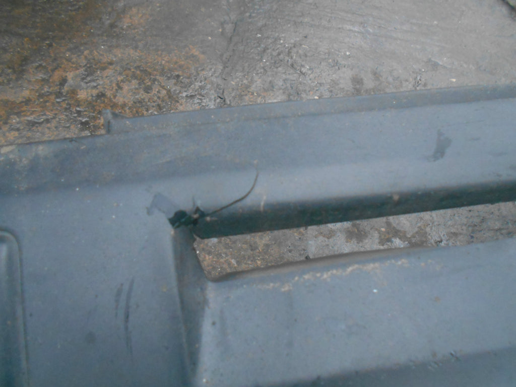 FIAT PUNTO 188 MK2 PRE FACELIFT 2000 FRONT BUMPER BLACK PLASTIC