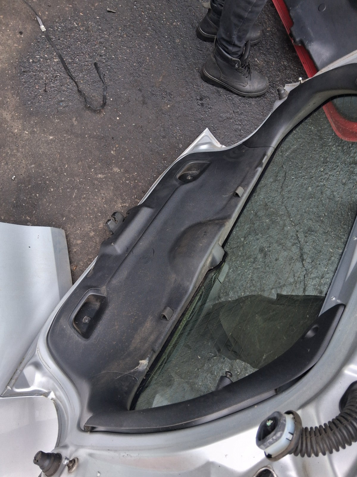 2012 PEUGEOT 208 REAR BOOTLID TAILGATE COMPLETE SILVER