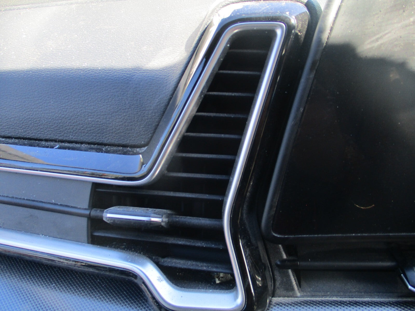 2023 KIA SPORTAGE MK5 NSF PASSENGER SIDE FRONT DASHBOARD AIR VENT